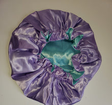 Load image into Gallery viewer, Satin bonnet reversible Purple/Green
